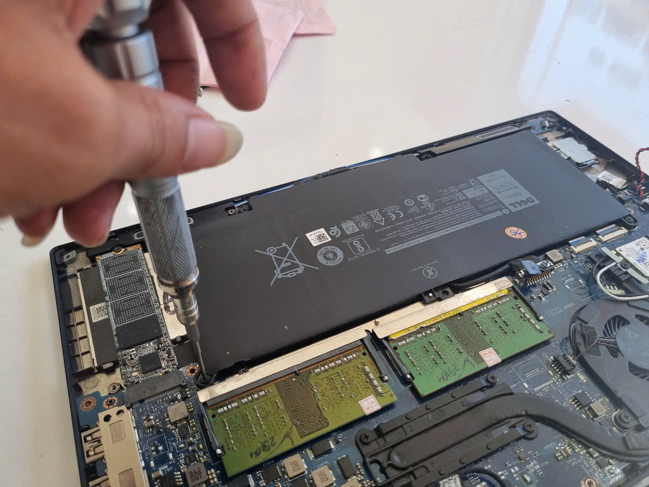 THAY PIN LAPTOP HẢI PHÒNG | UY TÍN - LẤY NGAY - GIÁ TỐT