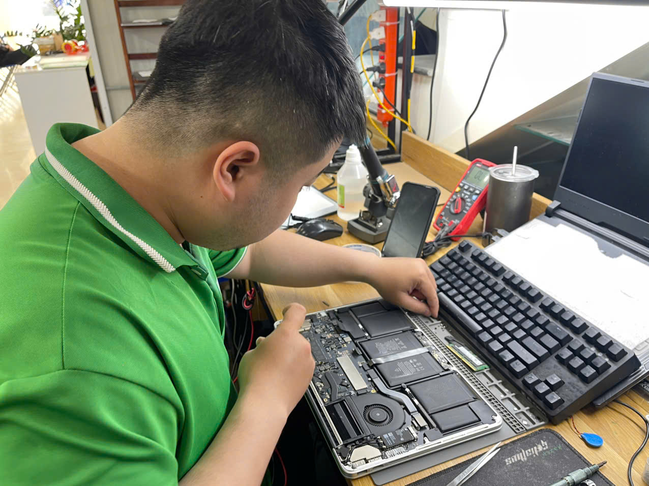 Sửa chữa MacBook lấy ngay tại Hải Phòng: Dịch vụ tại CKV