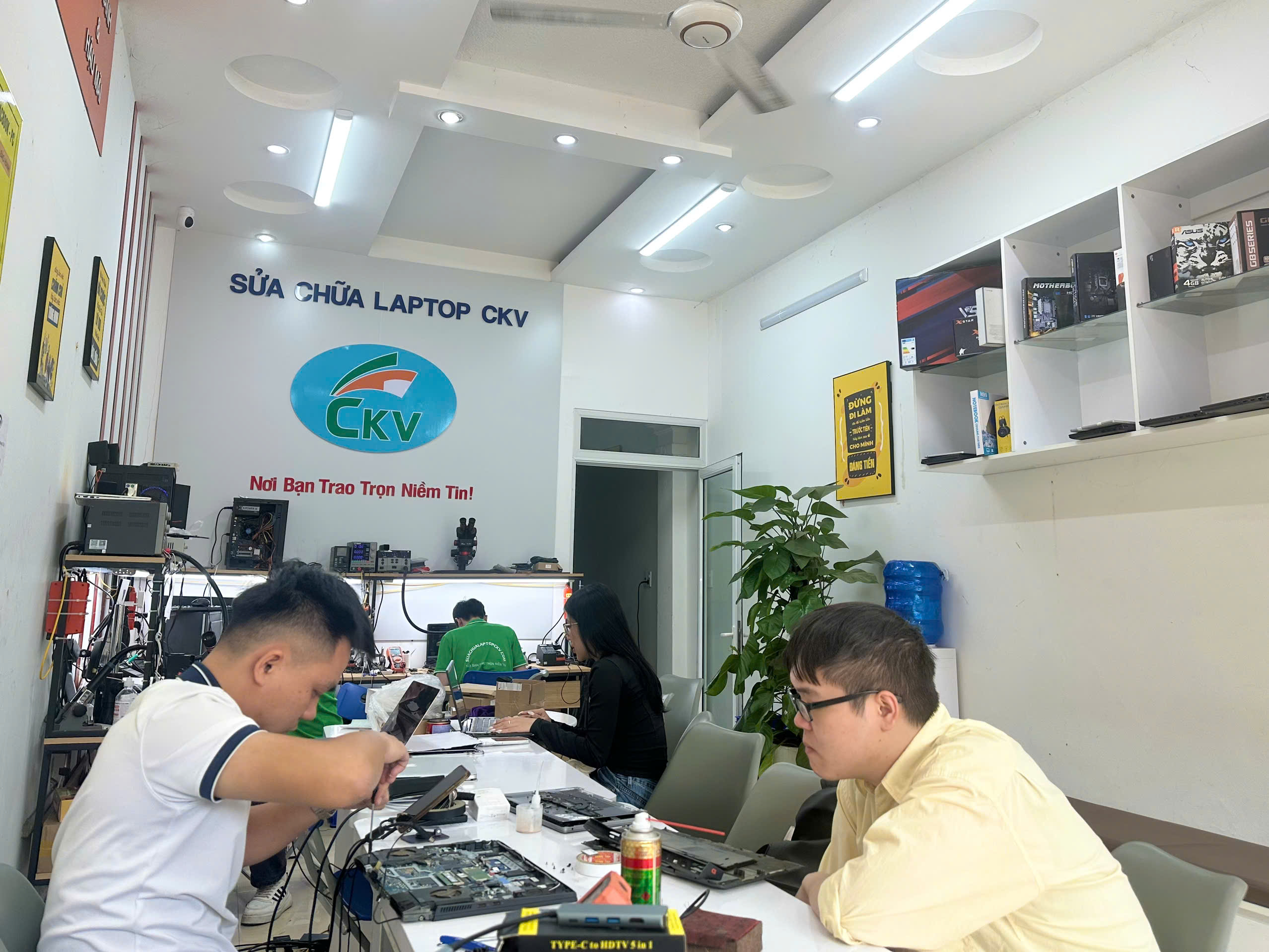 Sửa chữa laptop lấy ngay tại Quán Nam - Hải Phòng